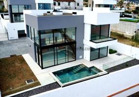 Casa - Chalet en venta en PUERTO DE LA CRUZ de 307 m2 photo 0