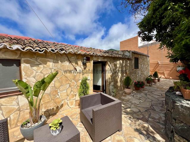 Casa Rústica en venta en BUENAVISTA DEL NORTE de 70 m2 photo 0