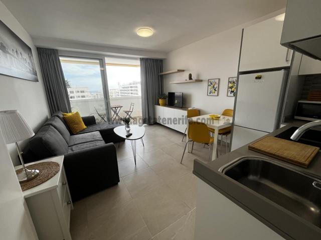 Piso en venta en Arona de 46 m2 photo 0