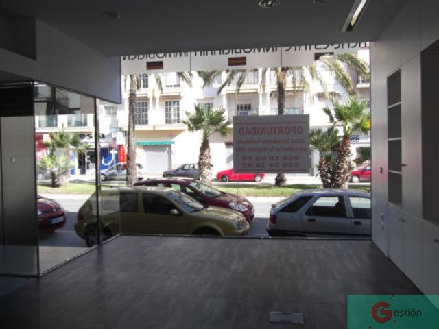 Local En venta en Centro, Salobreña photo 0