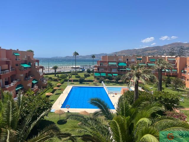 Dúplex En venta en Playa, Salobreña photo 0