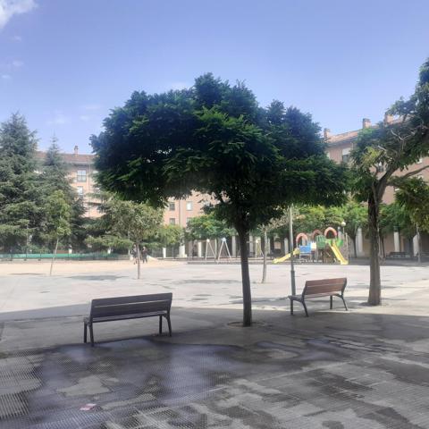 Local en Rochapea photo 0