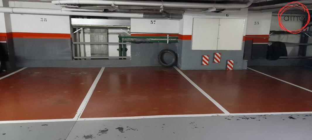 Parking En venta en 2º Ensanche, Pamplona - Iruña photo 0