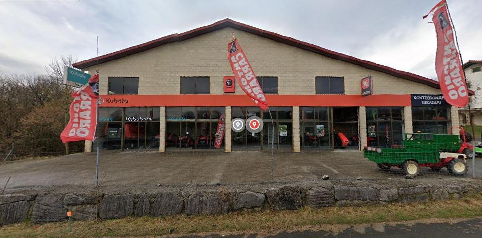 Se vende nave industrial en Mugiro photo 0