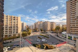 ¡Oportunidad única en Avenida Pío XII! photo 0