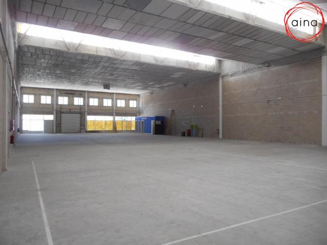 Alquiler nave en Berrioplano, polígono Sarrió. photo 0