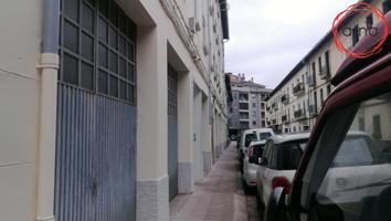 GRAN BAJERA, ALTURA, PUERTAS DE ACCESO PARA GARAJE, EN EL CENTRO DE VILLAVA photo 0