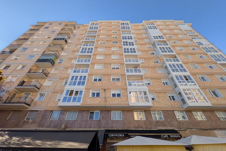 Amplio y Luminoso Piso de 3 Hab en Avenida Navarra, San Jorge photo 0