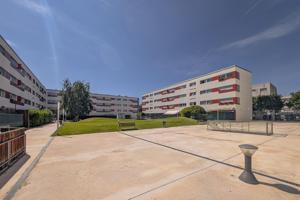 Urbanización Zizur: Venta Piso sin ascensor 3 dormitorios, 2 baños, plaza de garaje y trastero photo 0