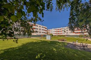 Urbanización Zizur: Venta Piso sin ascensor 3 dormitorios, 2 baños, plaza de garaje y trastero photo 0