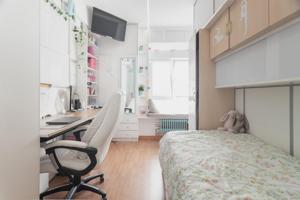 Urbanización Zizur: Venta Piso completamente amueblado de 3 dormitorios, 1 baño y plaza de garaje photo 0