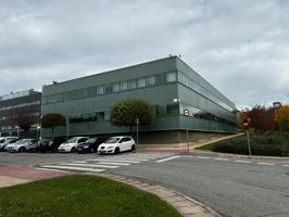 Plaza de garaje en venta en Zizur Mayor (zona del Arco), junto al Hotel Exe. photo 0