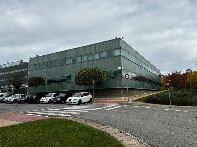 Plaza de garaje en venta en Zizur Mayor (zona del Arco), junto al Hotel Exe. photo 0