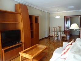 PISO DE 4 DORMITORIOS EN LA MEJOR ZONA DE MENDEBALDEA - ALQUILER PARA DOS AÑOS photo 0
