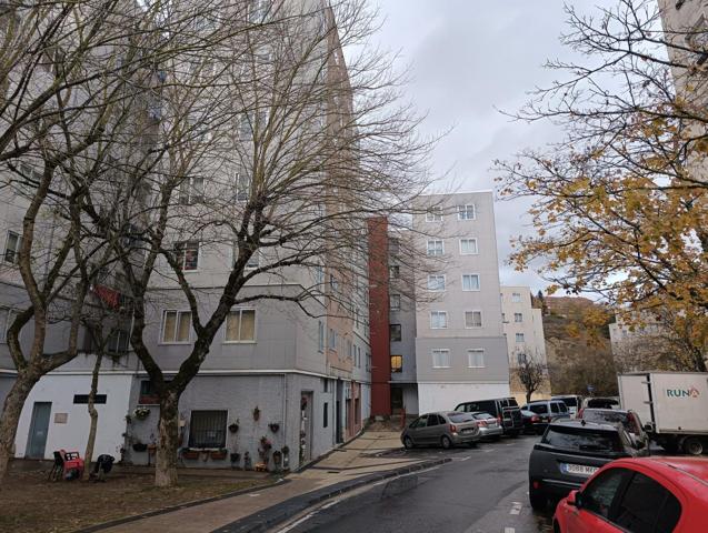 Piso en Echavacoiz photo 0