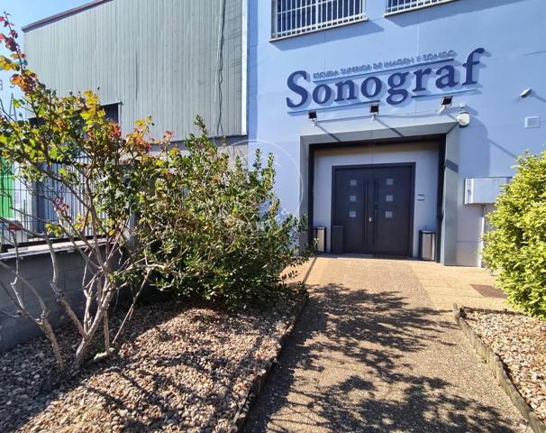 Nave Industrial En venta en Baja, Mutilva photo 0