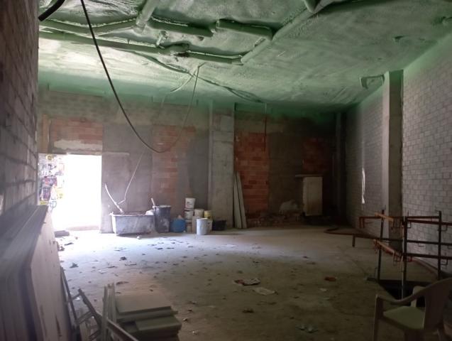 LOCAL COMERCIAL DIAFANO A PIE DE CALLE CON 12 METROS DE FACHADA photo 0