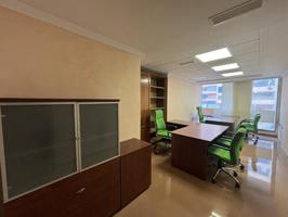 Oficina amueblada en alquiler photo 0
