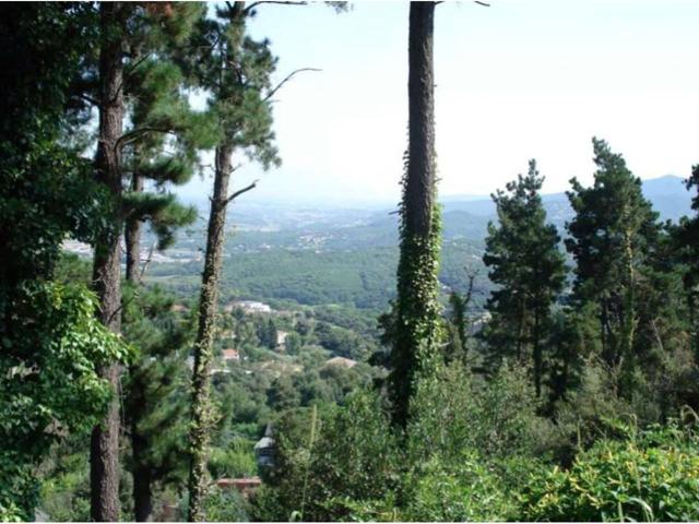 ESPECTACULAR !!! Terreno en venta en la exclusiva zona del Golf de Vallromanes photo 0