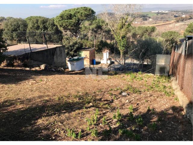 Terreno en venta en Vilanova del Vallès photo 0