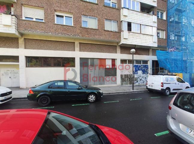 Local Venta Plaza Celestino Maria del Arenal photo 0