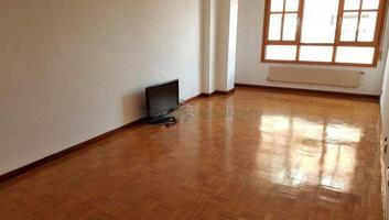 PISO DE 3 DORMITORIOS ZONA MILAN photo 0