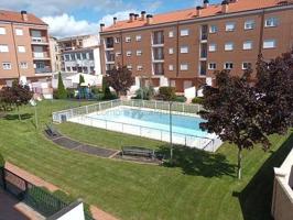 PISO CON PISCINA EN SANTO DOMINGO DE LA CALZADA photo 0