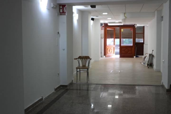 LOCAL COMERCIAL EN ALQUILER Y EN VENTA EN LA FLORIDA BAJA photo 0