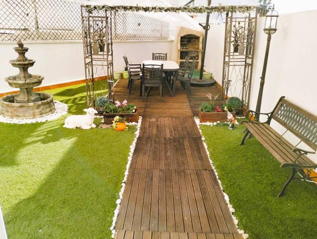 ESPECTACULAR PISO SEMINUEVO + GRAN TERRAZA  de 55m² + 2 CABINAS DE GARAJE (OPCIONALES) photo 0
