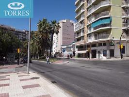 Local comercial Plaza Bailen photo 0