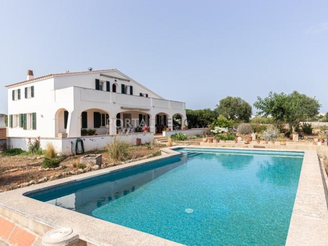 Casa De Campo En venta en Maó photo 0