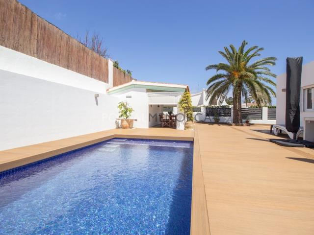 Piso En venta en Es Castell photo 0