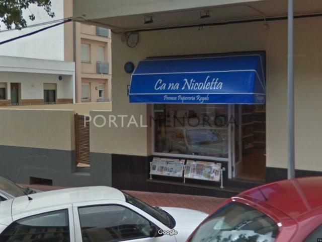 Local En venta en Maó photo 0