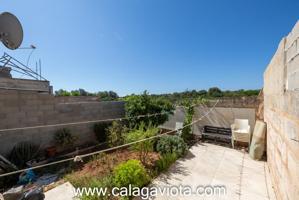 Piso amplio y luminoso con terraza privada en venta en Ses Salines photo 0
