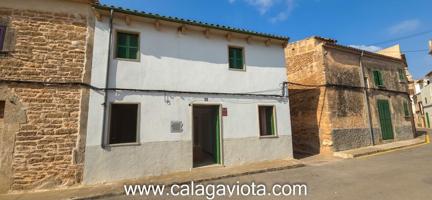 Casa de pueblo en venta en Ses Salines photo 0