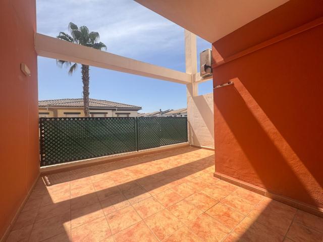 Piso en Churriana de la Vega con gran terraza, plaza de garaje y trastero photo 0