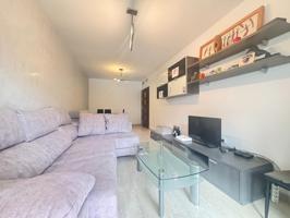 Piso en venta en la carretera principal en Albuñol, a 10 minutos de la playa photo 0