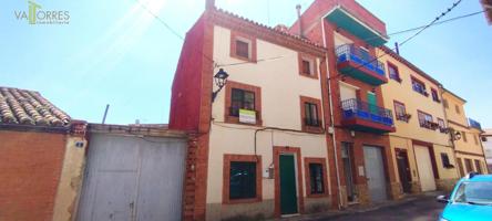 Casa con corral en Cella muy buena situación y para entrar a vivir photo 0