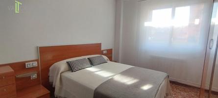 Estupenda vivienda amueblada con garaje como nueva photo 0