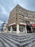 Amplio local en La Salle, 25 photo 0