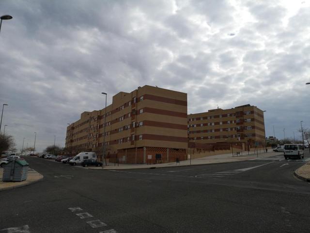 Dos locales + 47 plazas de Parking photo 0
