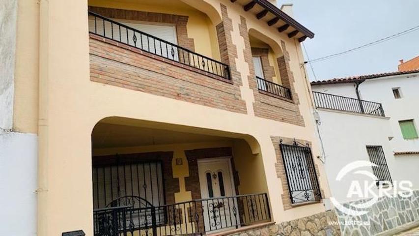 CASA EN EL CENTRO DEL PUEBLO photo 0