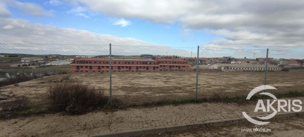 Terreno de 3553 m² en venta en Recas photo 0