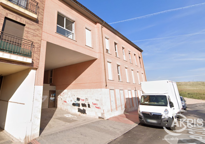 VIVIENDA A LA VENTA EN CASARRUBIOS DEL MONTE photo 0