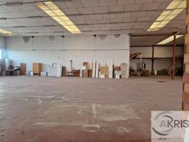 Nave Industrial en venta en Sonseca de 908 m2 photo 0