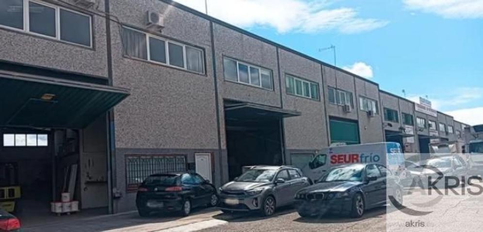 VENTA NAVES INDUSTRIALES EN YUNCLER **ESTÁN ALQUILADAS** photo 0
