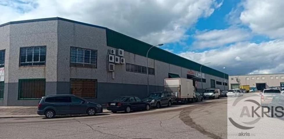 VENTA NAVES INDUSTRIALES EN YUNCLER **ESTÁN ALQUILADAS** photo 0
