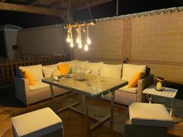 MAGNIFICIO CHALET ALTO STANDING EN URB A 4 KMS DE TOLEDO photo 0