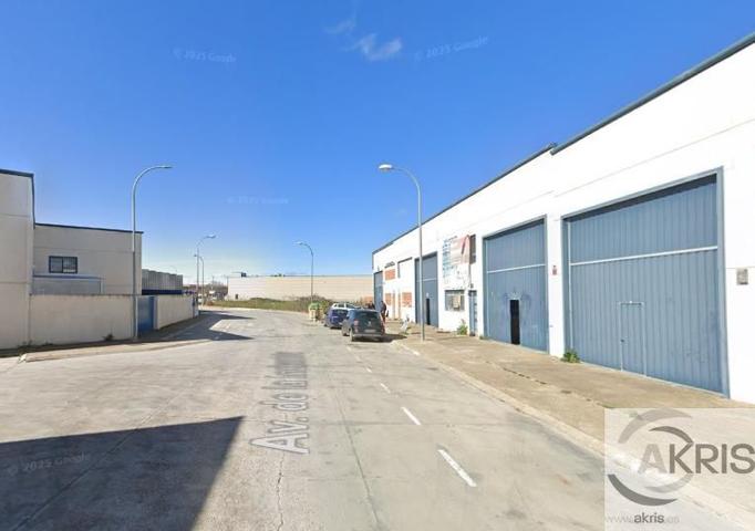 ¡¡NAVE OCUPADA, NO SE PUEDE VISITAR!! EN EL VISO DE SAN JUAN photo 0