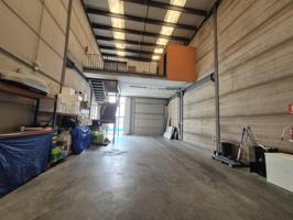 🏭 Se vende nave industrial adosada photo 0